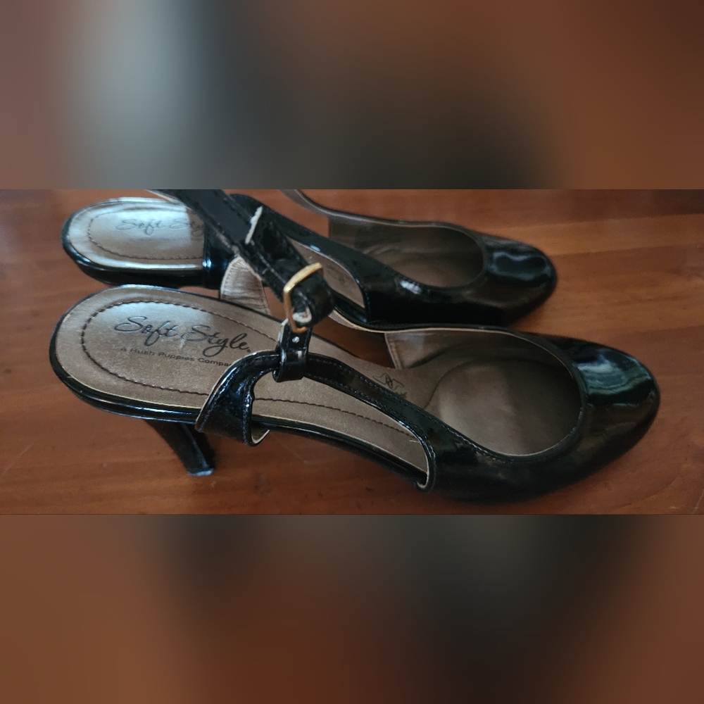 Black patent classic Slingback, Sz 9, by Soft Style